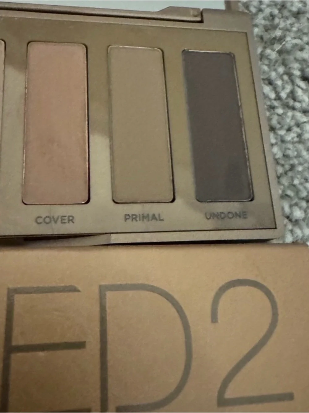 🤎NEW Urban Decay Womens Naked 2 Basics Neutral Tone Minimalist Eyeshadow Palette